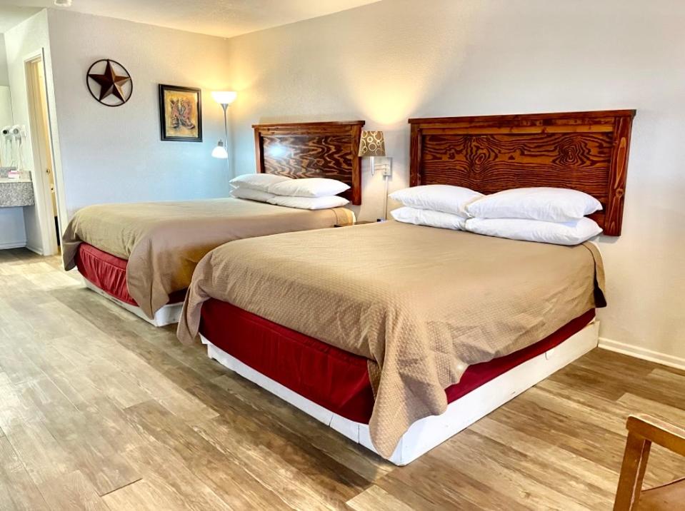 Queen Double Room interior